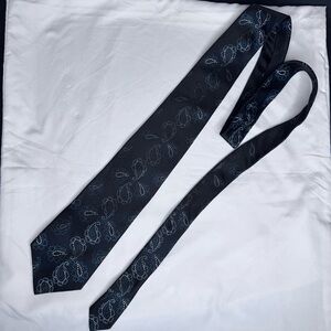 Murano Men’s Black Blue Silver Paisley 100% Silk Necktie 60”x 3.75” Made in USA